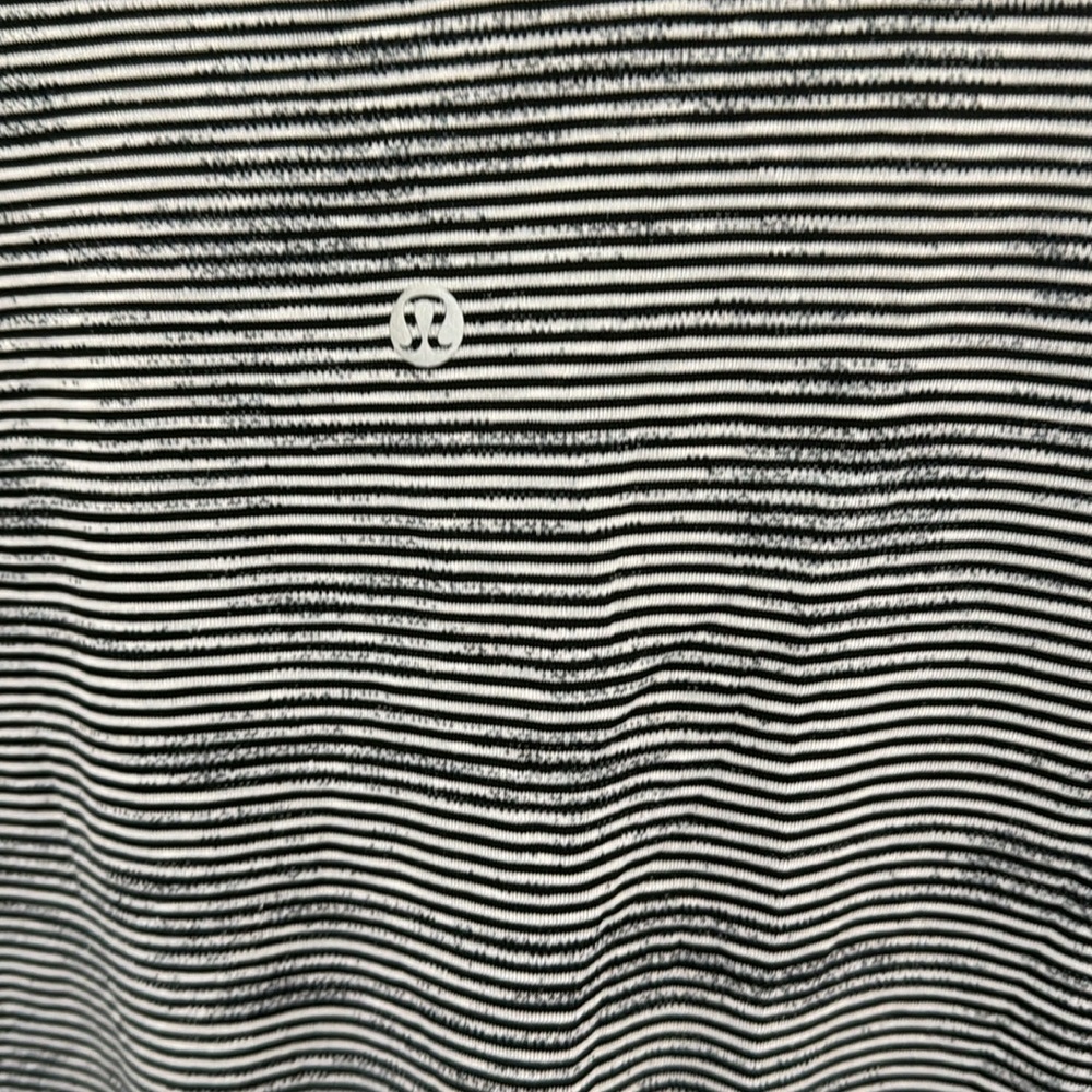 T-shirt - Picture 4 of 4